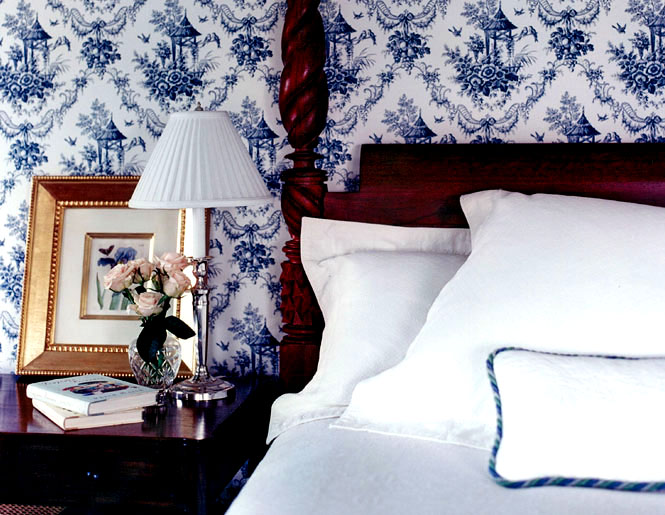bedroom blue and white